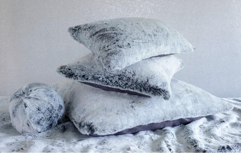 Luxury Faux Fur Pillow - 12x20 – Bedside Manor