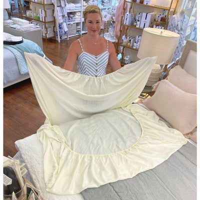Folding a fitted sheet the easy way