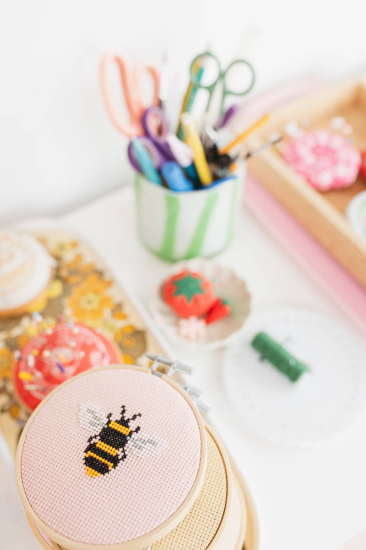 Beginner Bumble Bee Cross Stitch Kit Cotton Clara Craft Kits & Supplies 