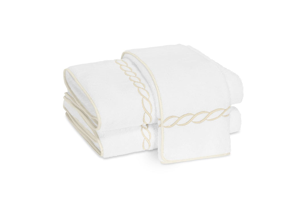 Classic Chain Guest Towel Bath Linens Matouk Ivory 