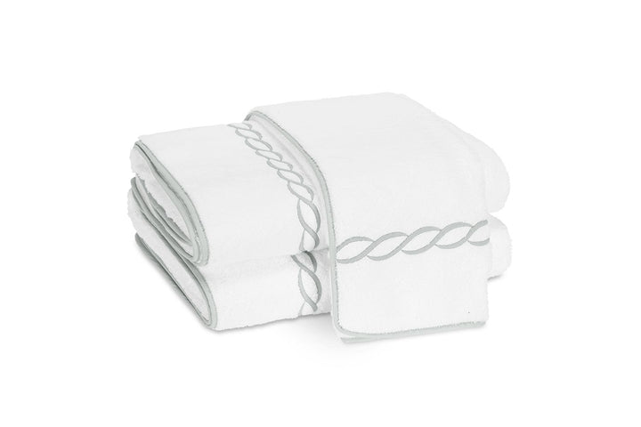 Classic Chain Guest Towel Bath Linens Matouk Silver 