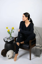 Cozy V-neck Top Sleepwear & Loungewear Aspen Dreams Black XSmall 