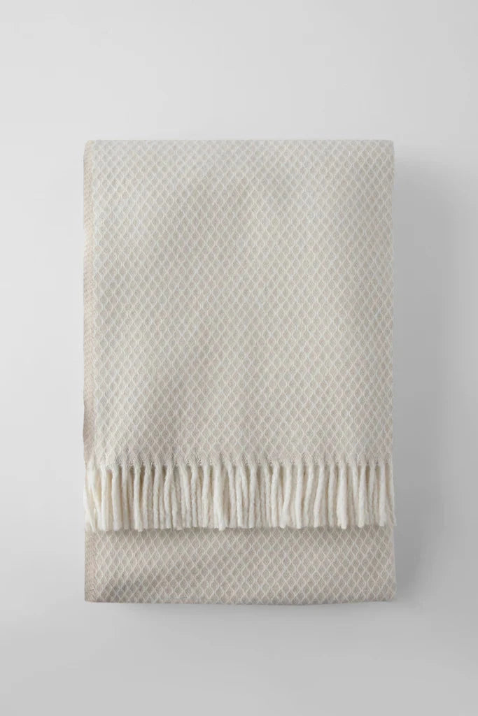 Diamond Lattice Throw Blankets Apparel Solutions/A Soft Idea Linen 