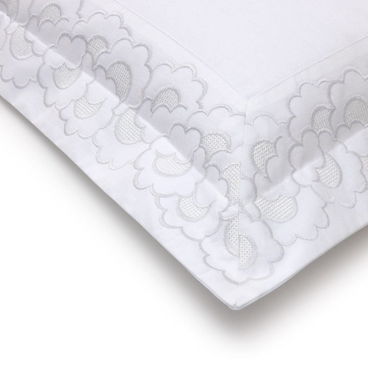 Festons Sham Bedding Style Yves Delorme 