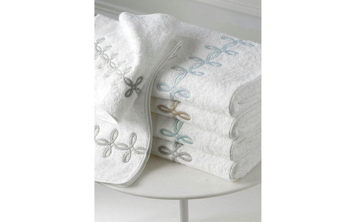 Gordian Knot Bath Sheet Bath Linens Matouk 