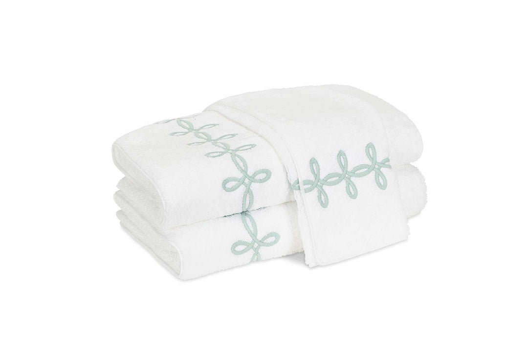 Gordian Knot Bath Towel Bath Linens Matouk Jade 