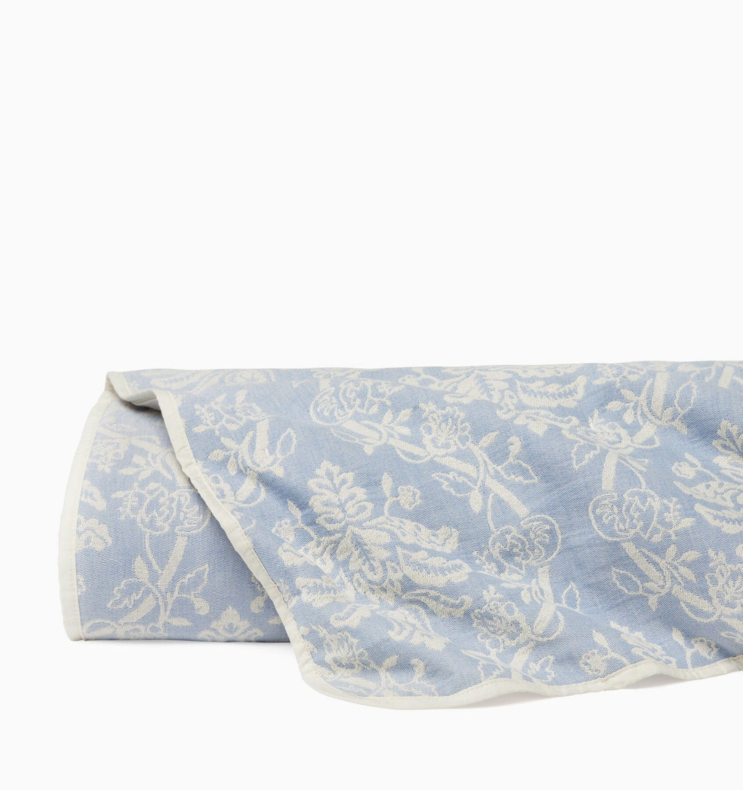 Isabella Quilt Bedding Style Sferra Ivory/Sea Full/Queen 