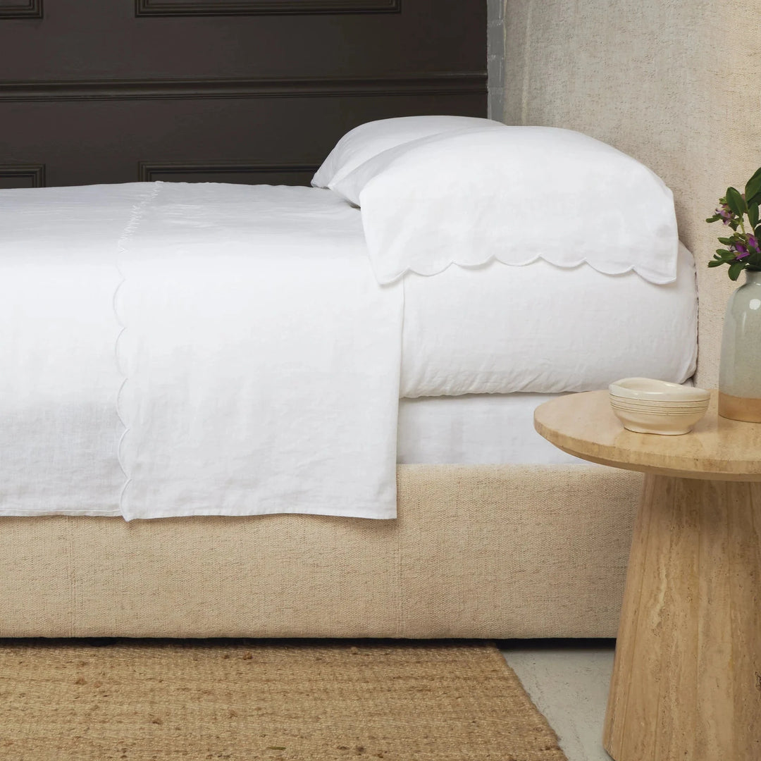 Kelly Linen Sheet Set Bedding Style Pom Pom at Home White/White Queen 