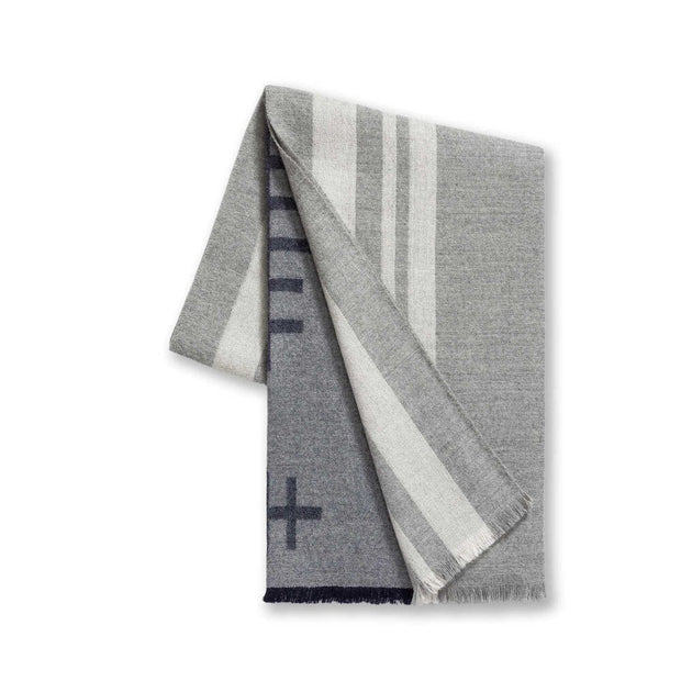 Mazing Throw Throw Alicia Adams Light Grey 