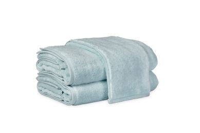 Milagro Wash Cloth - set of 2 Bath Linens Matouk Pool 
