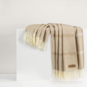 Montauk Throw Throw Lands Downunder Dune 