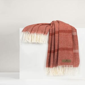 Montauk Throw Throw Lands Downunder Spicy 