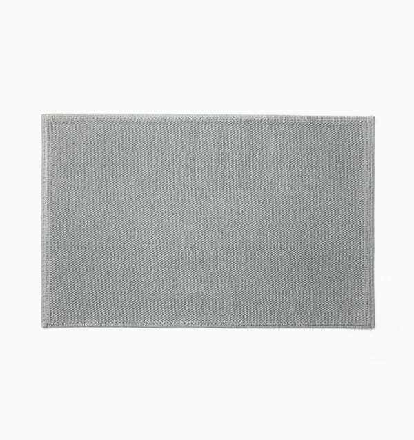 Osini Bath Rug Bath Rug Sferra Platinum 20x31 