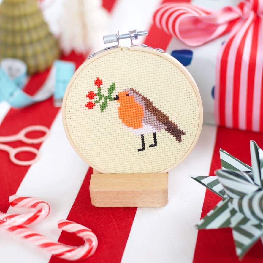 Robin & Berry Beginner Counted Cross Stitch Kit Cotton Clara Craft Kits & Supplies 