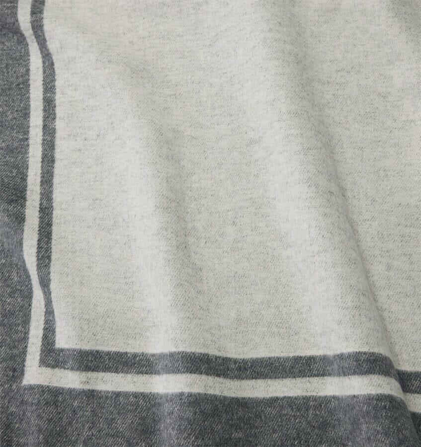 Viletta Throw Throw Sferra Oat/Charcoal 