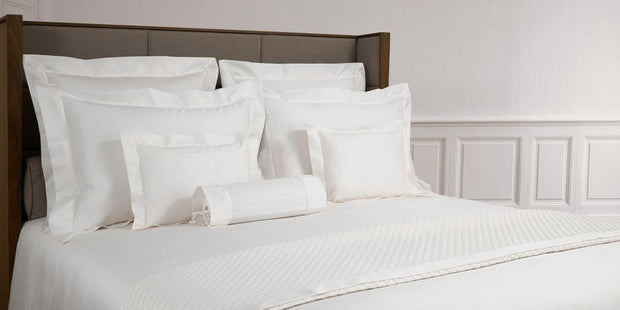 Adagio Cal King Fitted Sheet Bedding Style Yves Delorme 