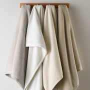 Bedding Style - All Seasons F/Q Blanket