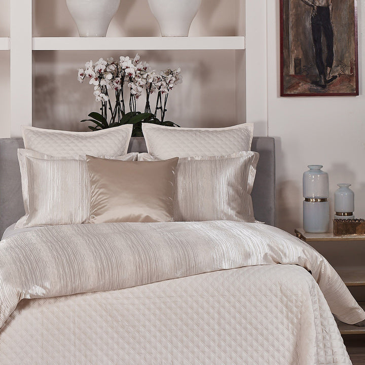 Bedding Style - Ann Gish Shoreline