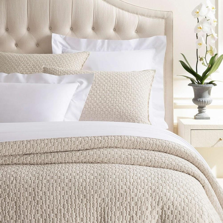 Bedding Style - Annie Selke Luxe Lodi