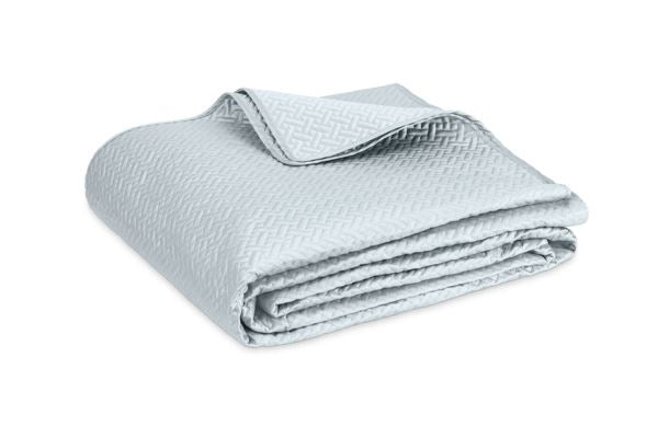 Basketweave Full/Queen Quilt Bedding Style Matouk Pool 