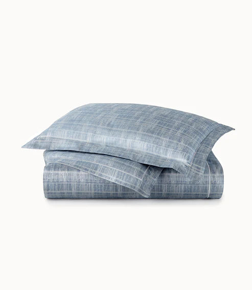 Biagio Full/Queen Duvet Cover Bedding Style Peacock Alley Azure 