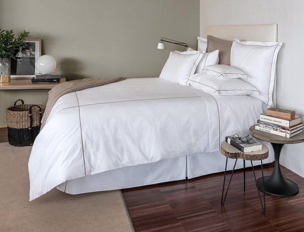 Bedding Style - Classic Hotel Queen Sheet Set