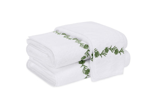 Daphne Guest Towel 14x21 Bath Linens Matouk Palm 