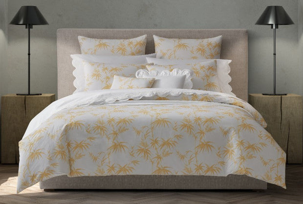 Dominique Full/Queen Duvet Cover Bedding Style Matouk 