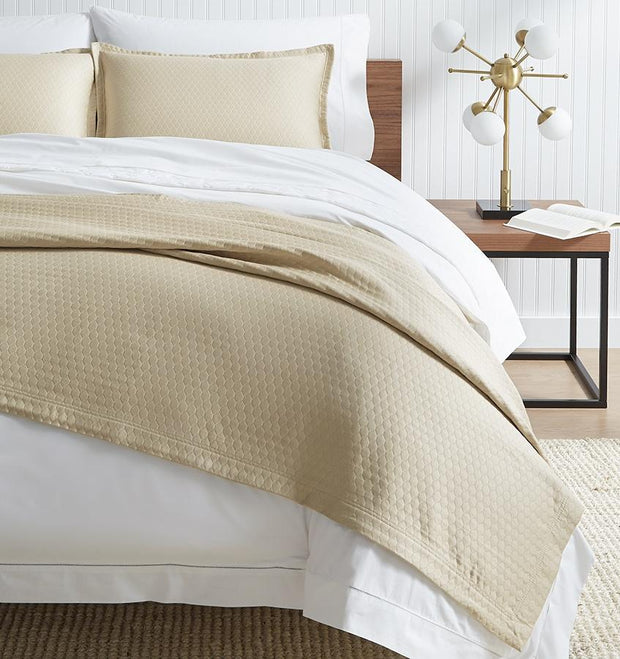 Bedding Style - Favo F/Q Coverlet