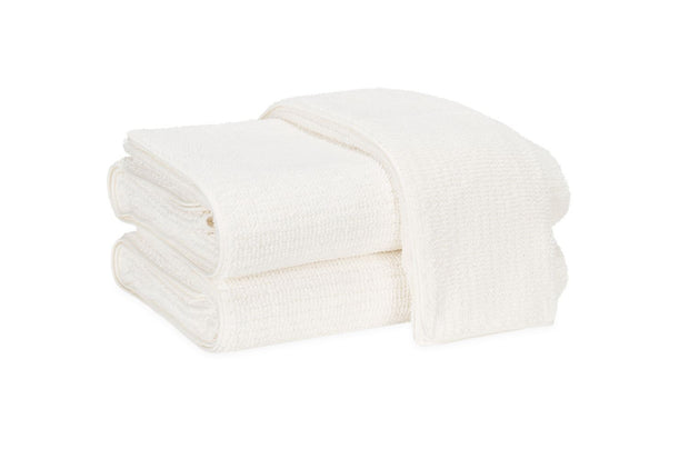 Francisco Guest Towel Bath Linens Matouk Ivory 