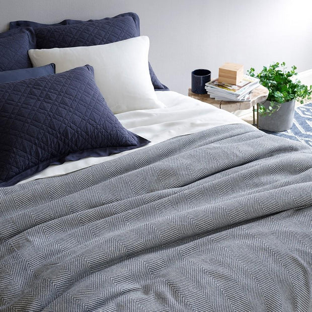 Herringbone Full/Queen Blanket Bedding Style Pine Cone Hill 