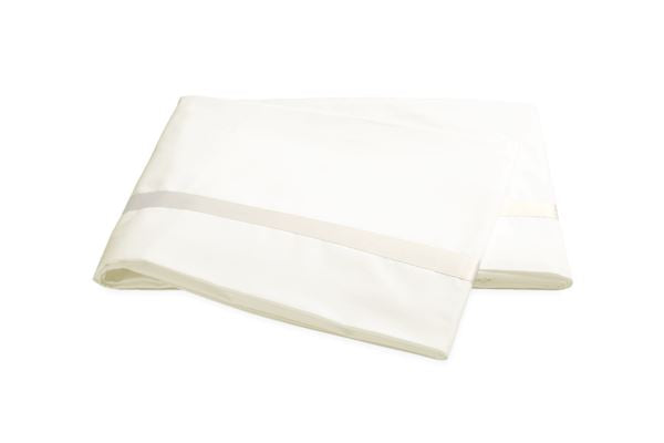 Lowell Full/Queen Flat Sheet Bedding Style Matouk Ivory/Ivory 