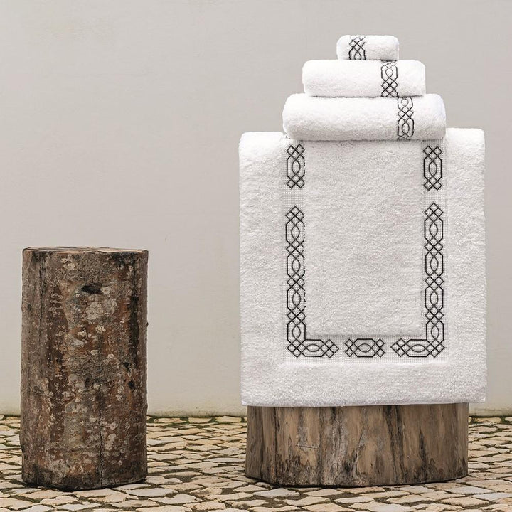 Milano Bath Rug 20x31 Bath Mat Graccioza 