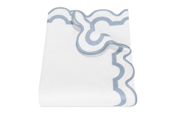 Mirasol Matelasse Full/Queen Coverlet Bedding Style Matouk