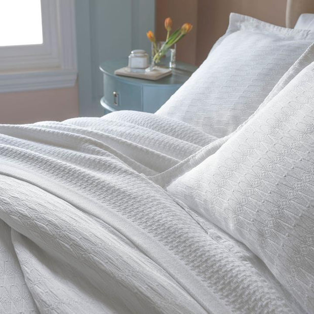 Bedding Style - Newport Cotton Twin/Twin XL Blanket