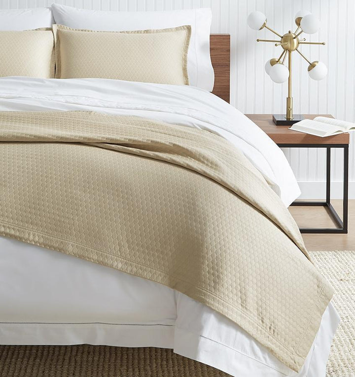 Bedding Style - Sferra Favo