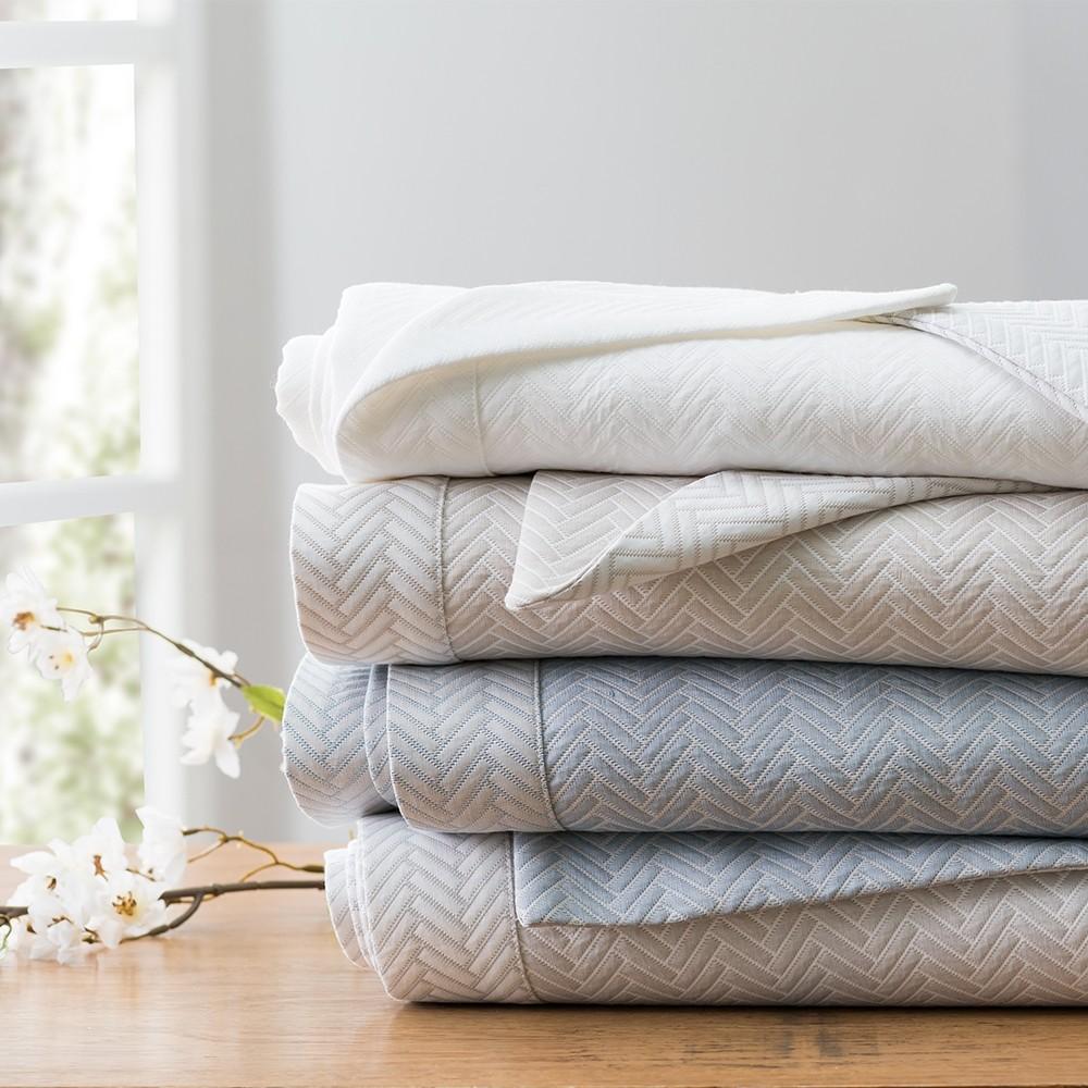 Thatcher Queen Coverlet Bedding Style Home Treasures