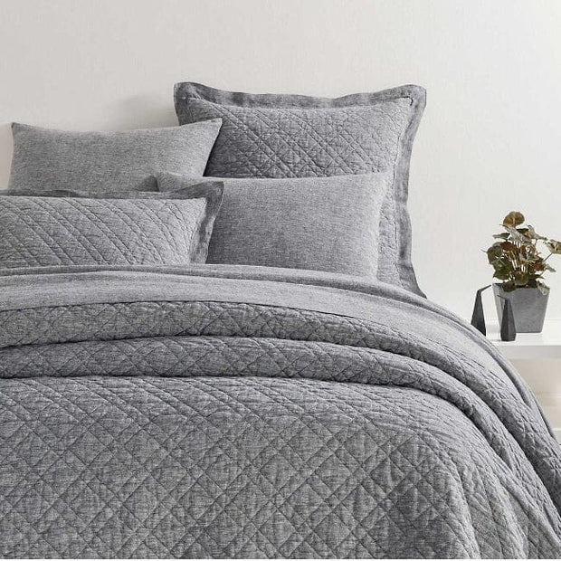 Washed Linen Full/Queen Quilt Bedding Style Pine Cone Hill 