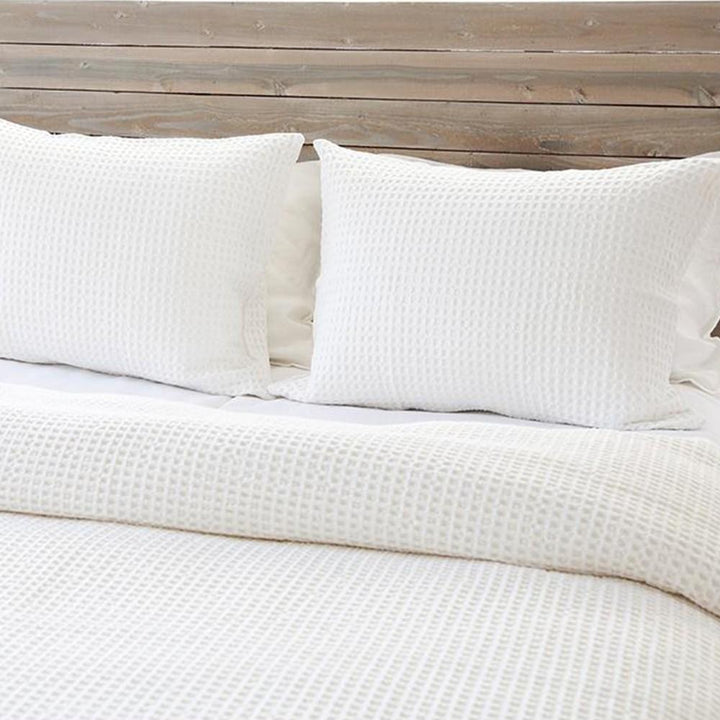 Zuma Queen Blanket Bedding Style Pom Pom at Home 